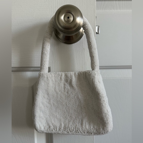 Clio Peppiatt “Til Death Do Us Part” Beaded Bag (White) - Picture 3 of 3